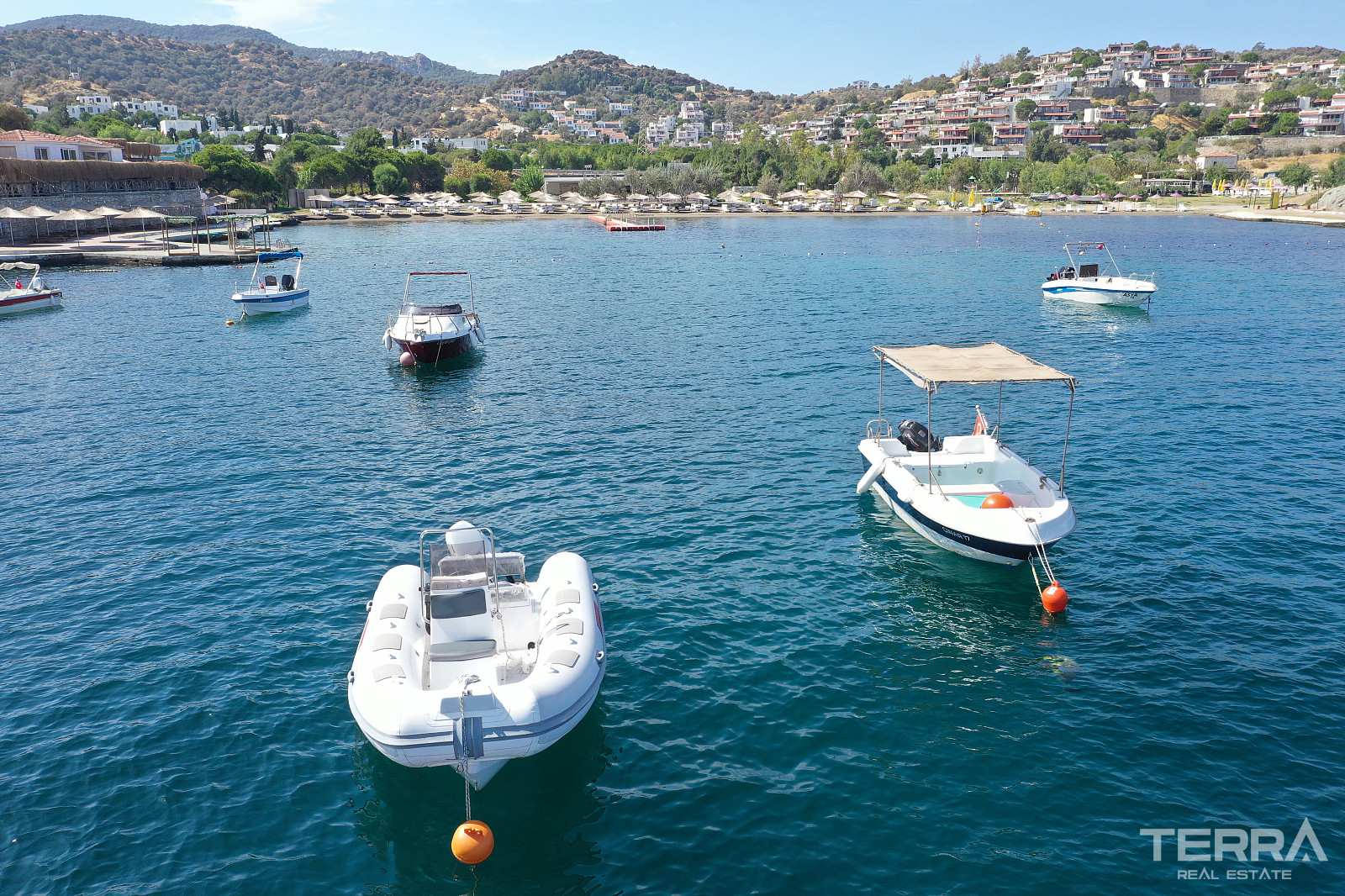 İzmir, Foça'da Denize Sıfır Konumda Anahtar Teslim Sıfır Daireler - 107198