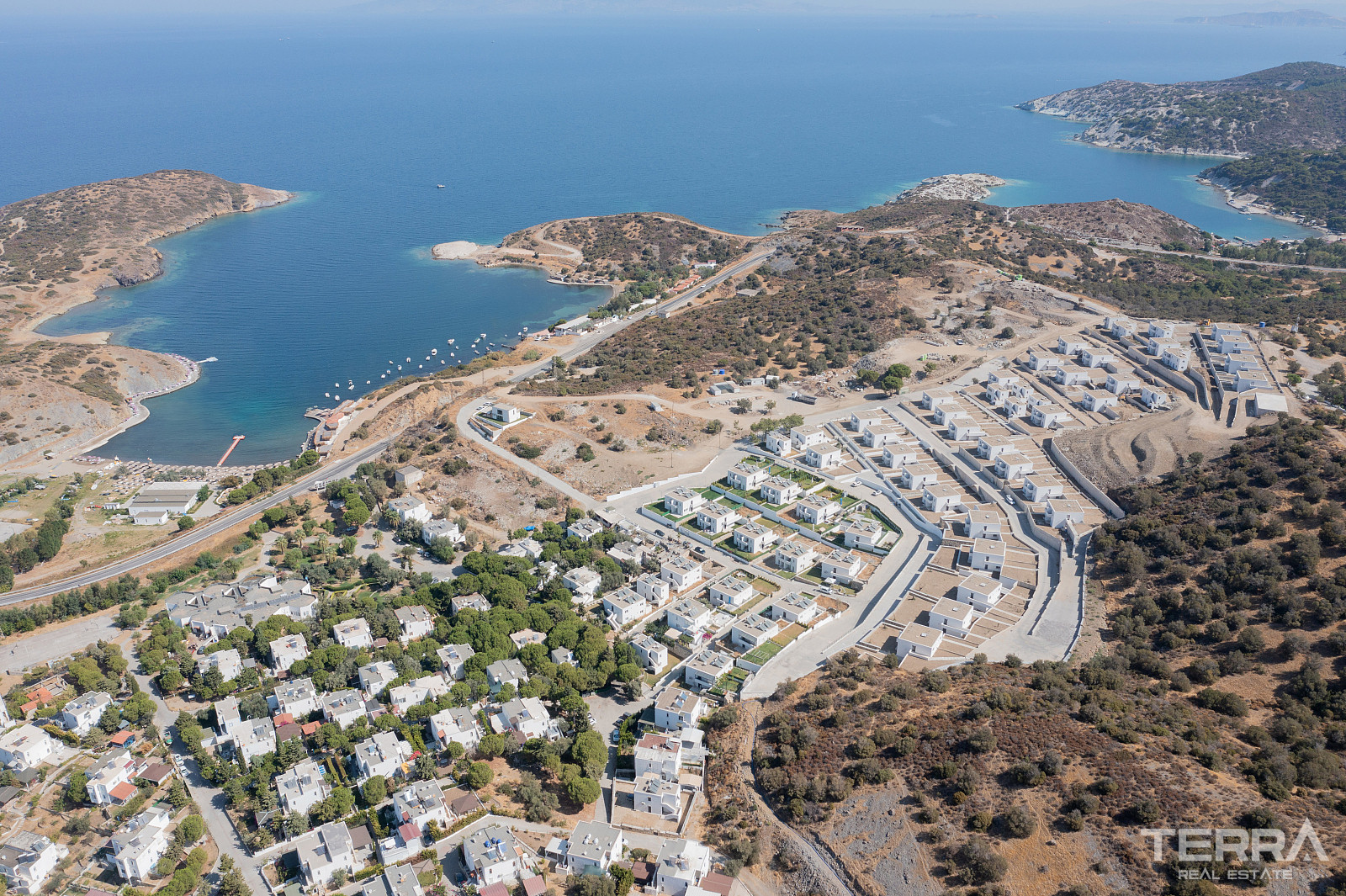 İzmir, Foça'da Denize Sıfır Konumda Anahtar Teslim Sıfır Daireler - 107202