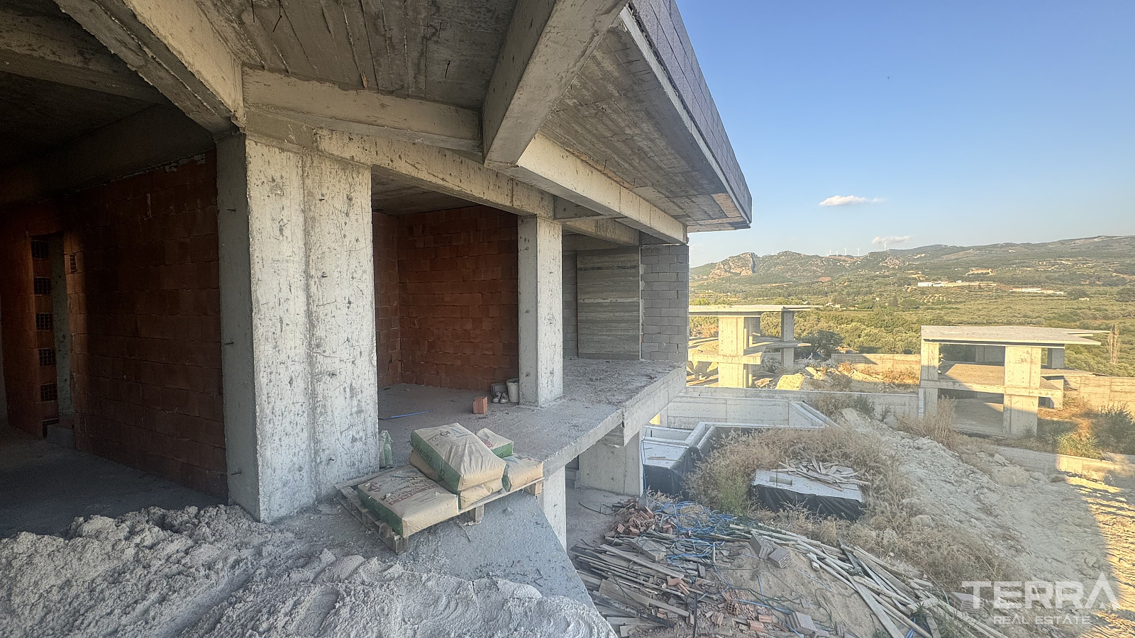 Villas with Private Pools for Sale in Kuşadası, Aydın, Turkey - 107273