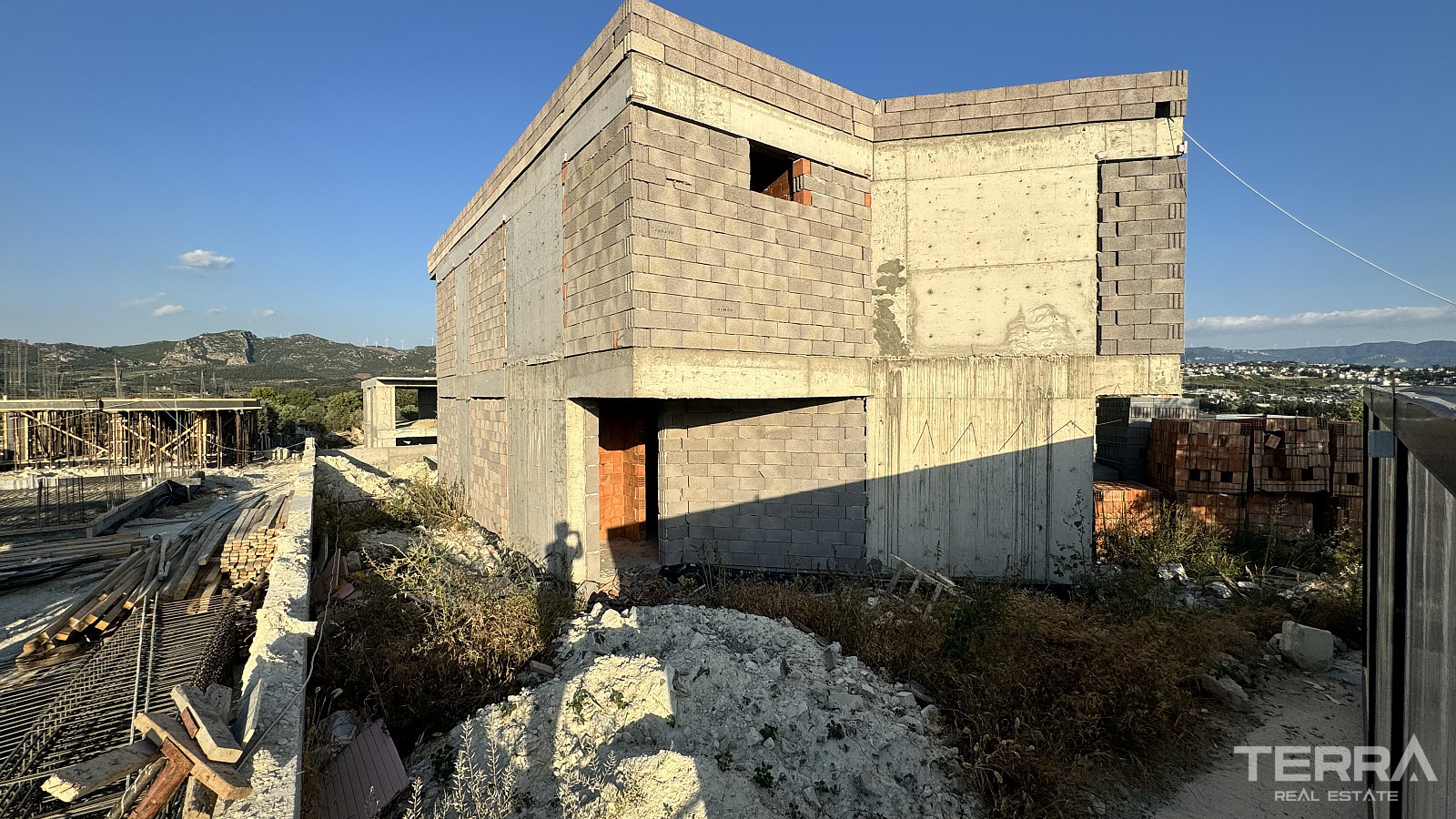 Villas with Private Pools for Sale in Kuşadası, Aydın, Turkey - 107275