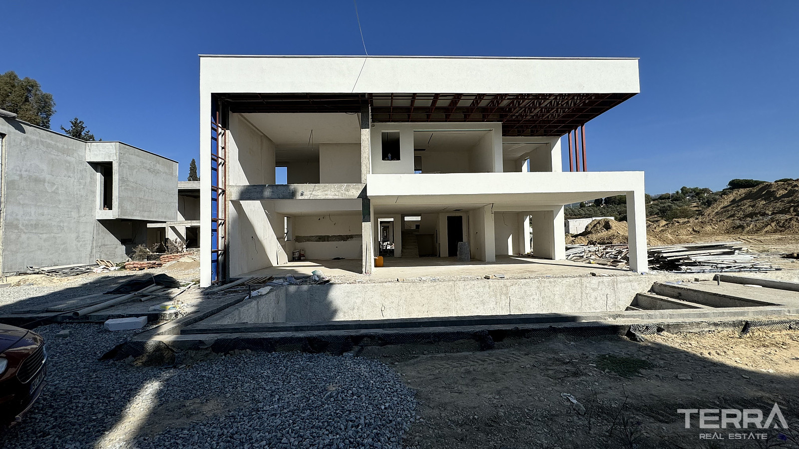 Detached Villas for Sale in Kuşadası, Aydın, Turkey - 107298