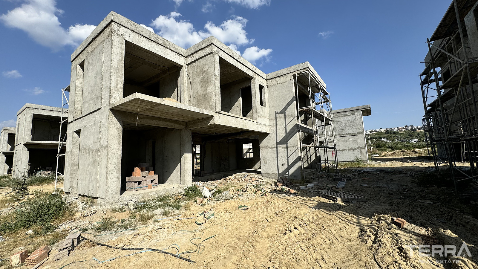 Detached Villas for Sale in Kuşadası, Aydın, Turkey - 107300