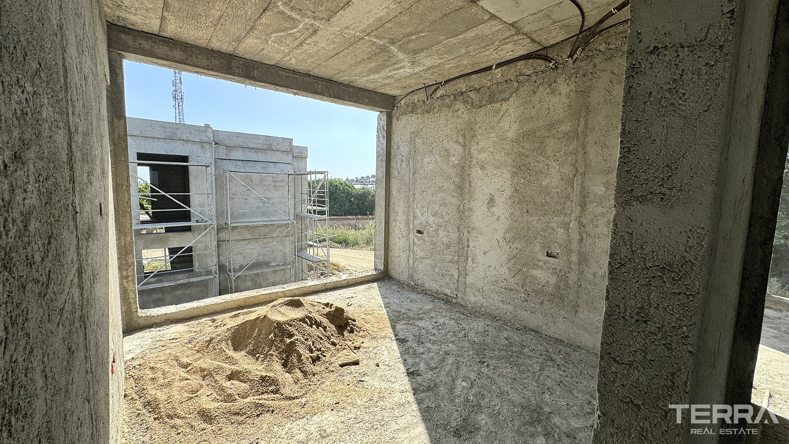 Detached Villas for Sale in Kuşadası, Aydın, Turkey - 107332