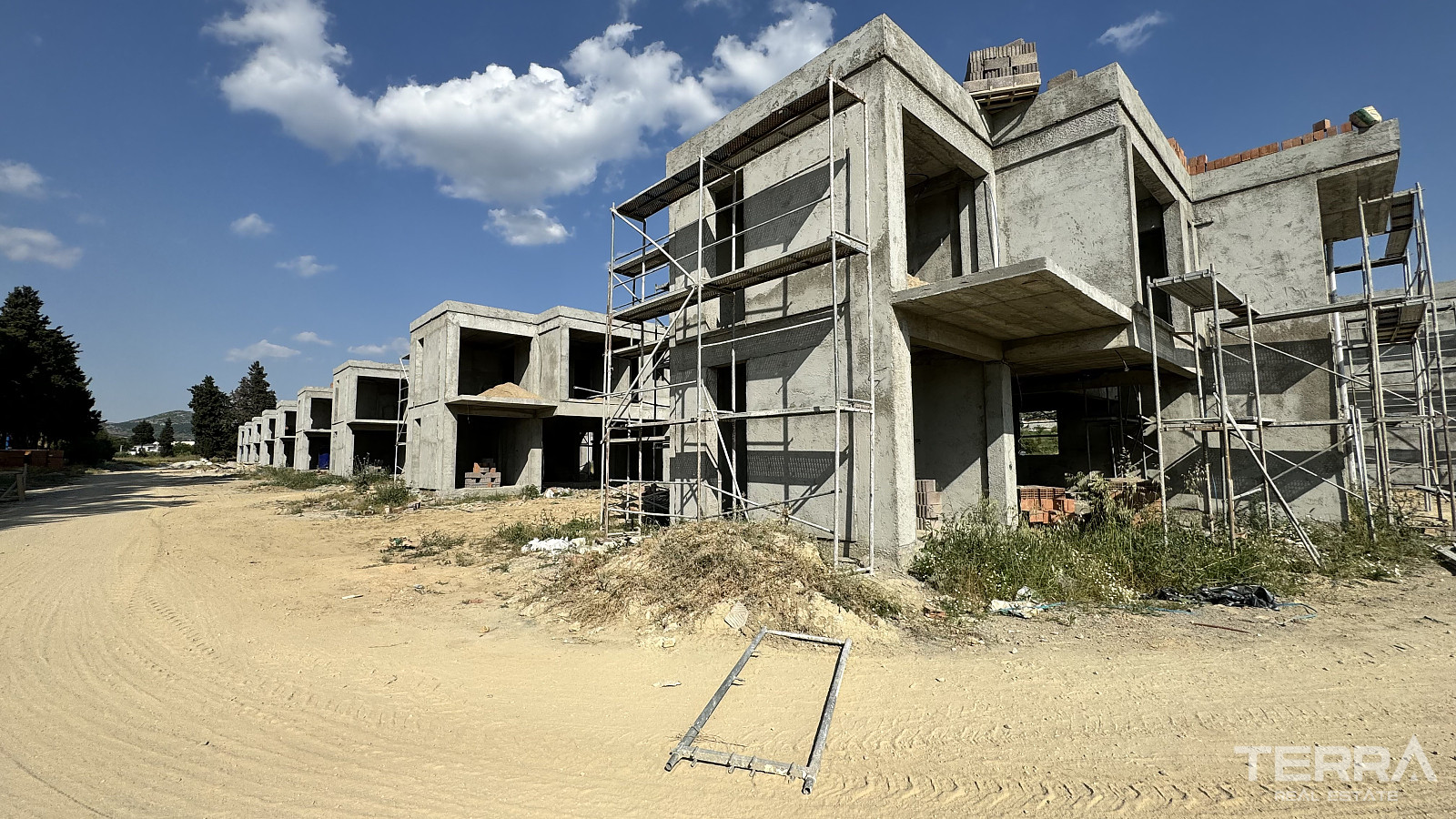 Detached Villas for Sale in Kuşadası, Aydın, Turkey - 107341