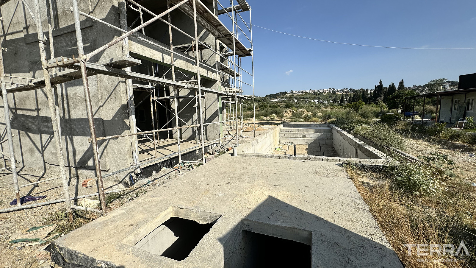 Detached Villas for Sale in Kuşadası, Aydın, Turkey - 107342
