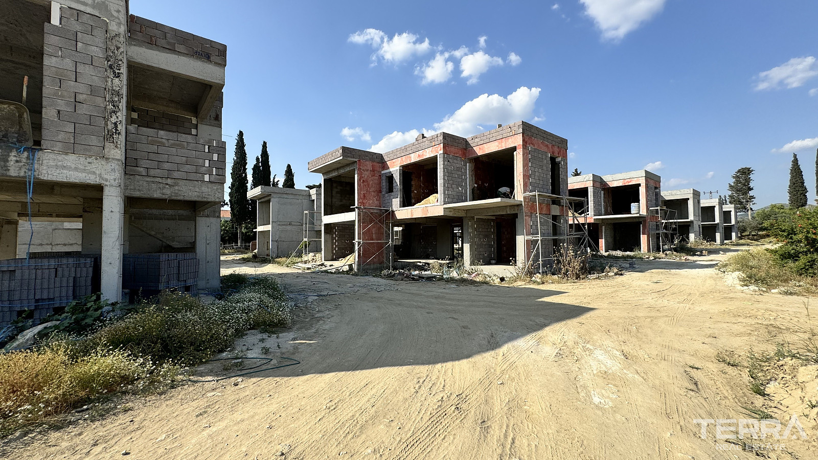 Detached Villas for Sale in Kuşadası, Aydın, Turkey - 107345