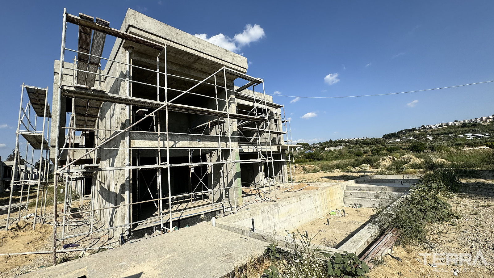Detached Villas for Sale in Kuşadası, Aydın, Turkey - 107348