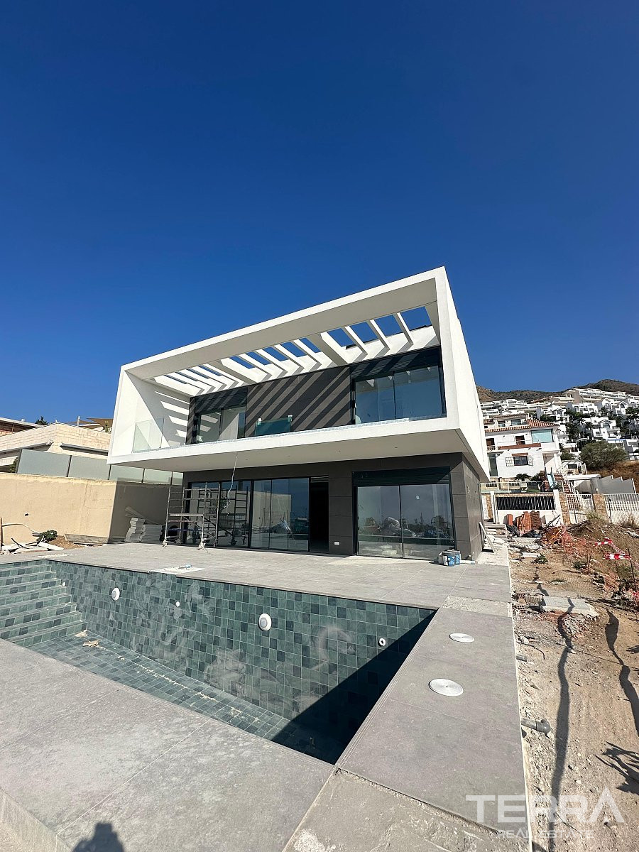Panoramic Sea View Villa for Sale in Malaga, Benalmadena, Spain - 107502