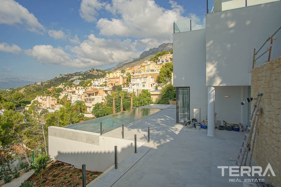 Frittliggende hus med havutsikt til salgs i Altea, Alicante, Spania - 107515
