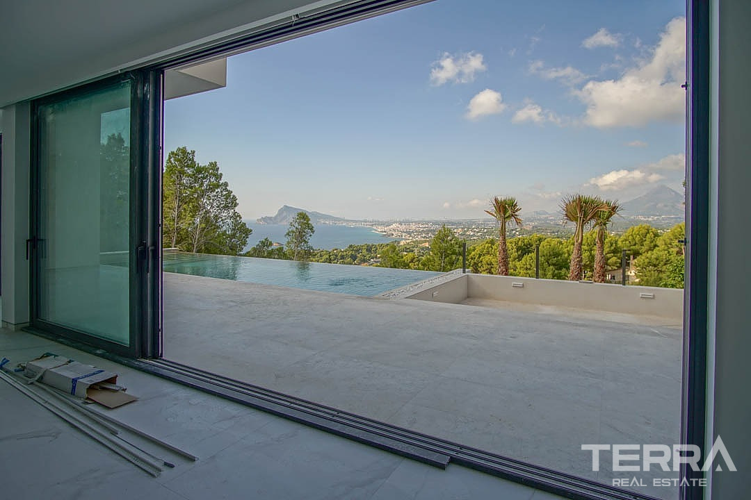 Frittliggende hus med havutsikt til salgs i Altea, Alicante, Spania - 107532