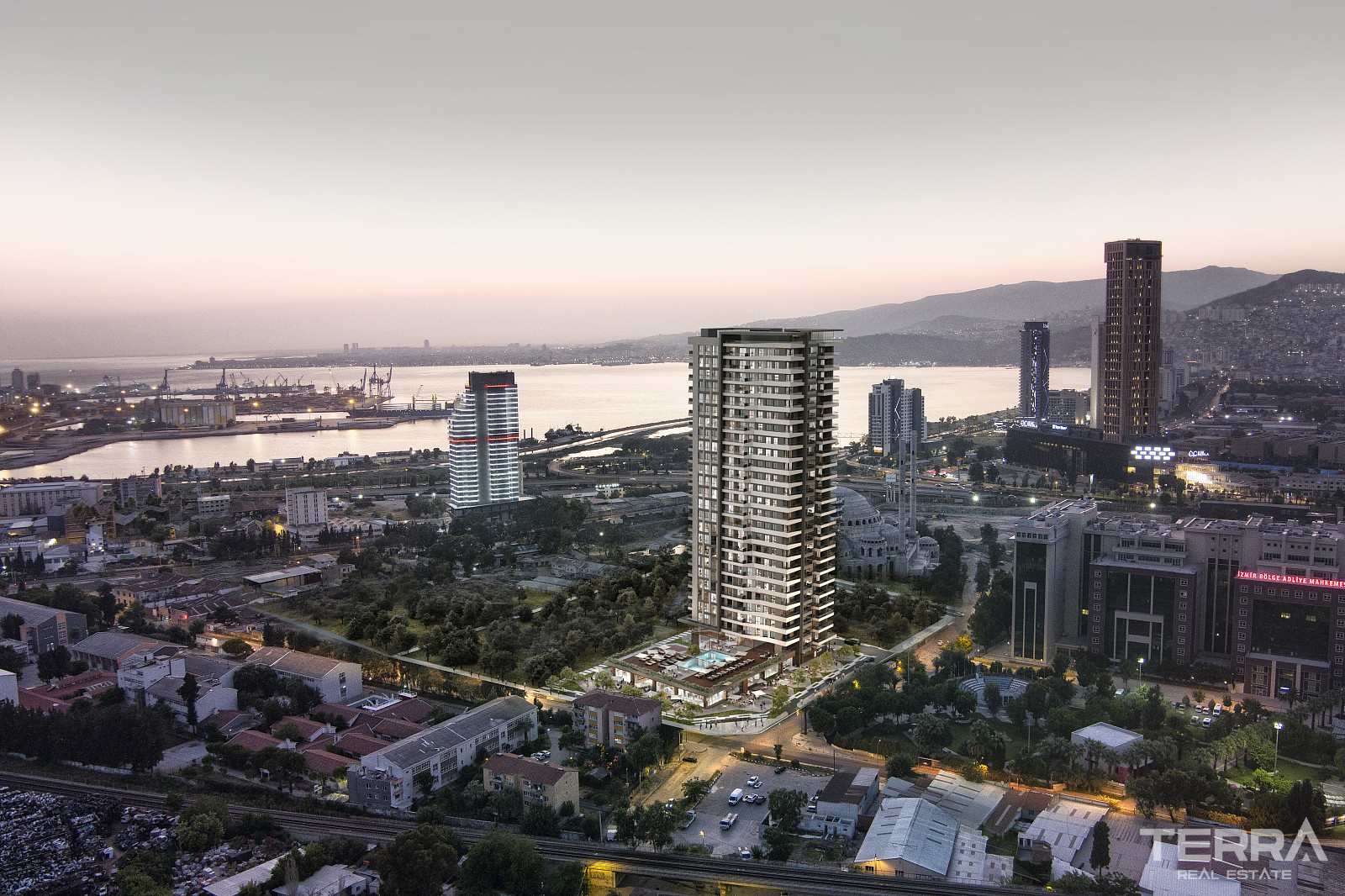 Leiligheter med havutsikt til salgs i Konak, İzmir, Tyrkia - 107815
