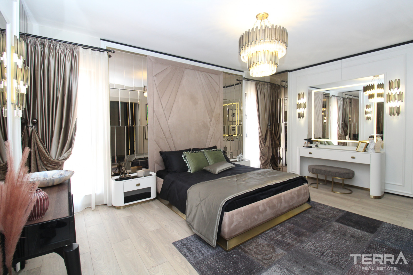 Lake View Apartments for Sale in Etimesgut, Ankara, Turkey - 108019