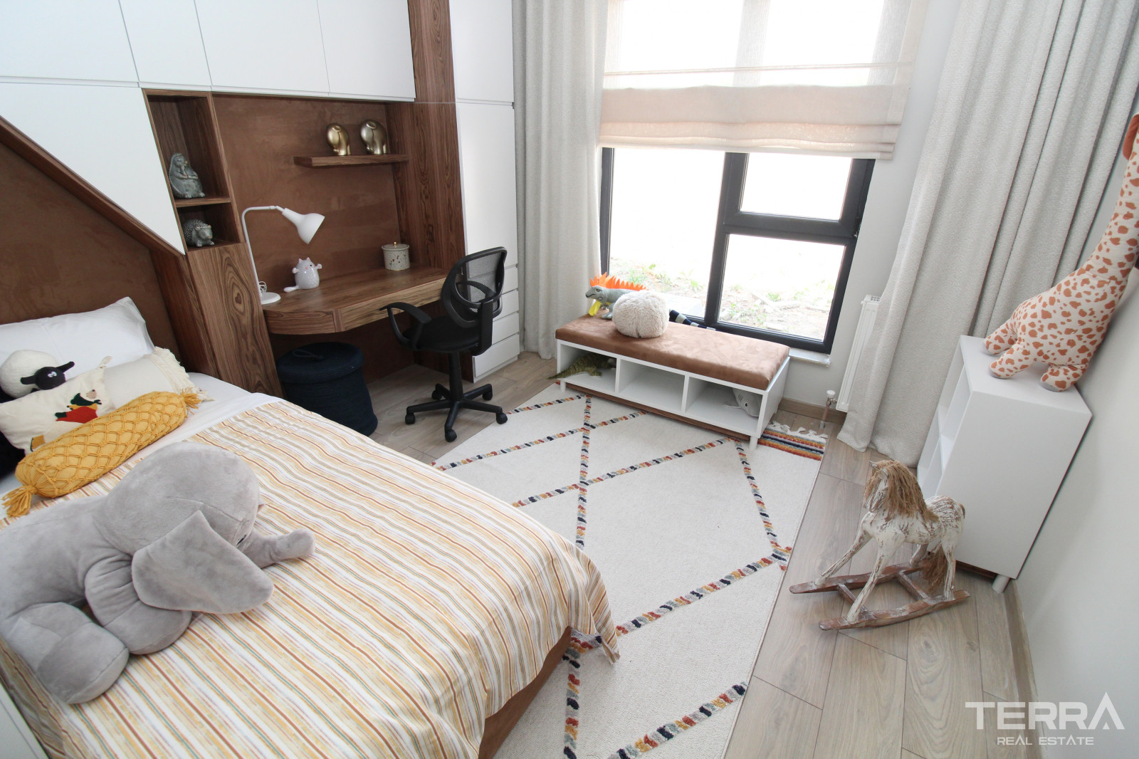 Lake View Apartments for Sale in Etimesgut, Ankara, Turkey - 108023