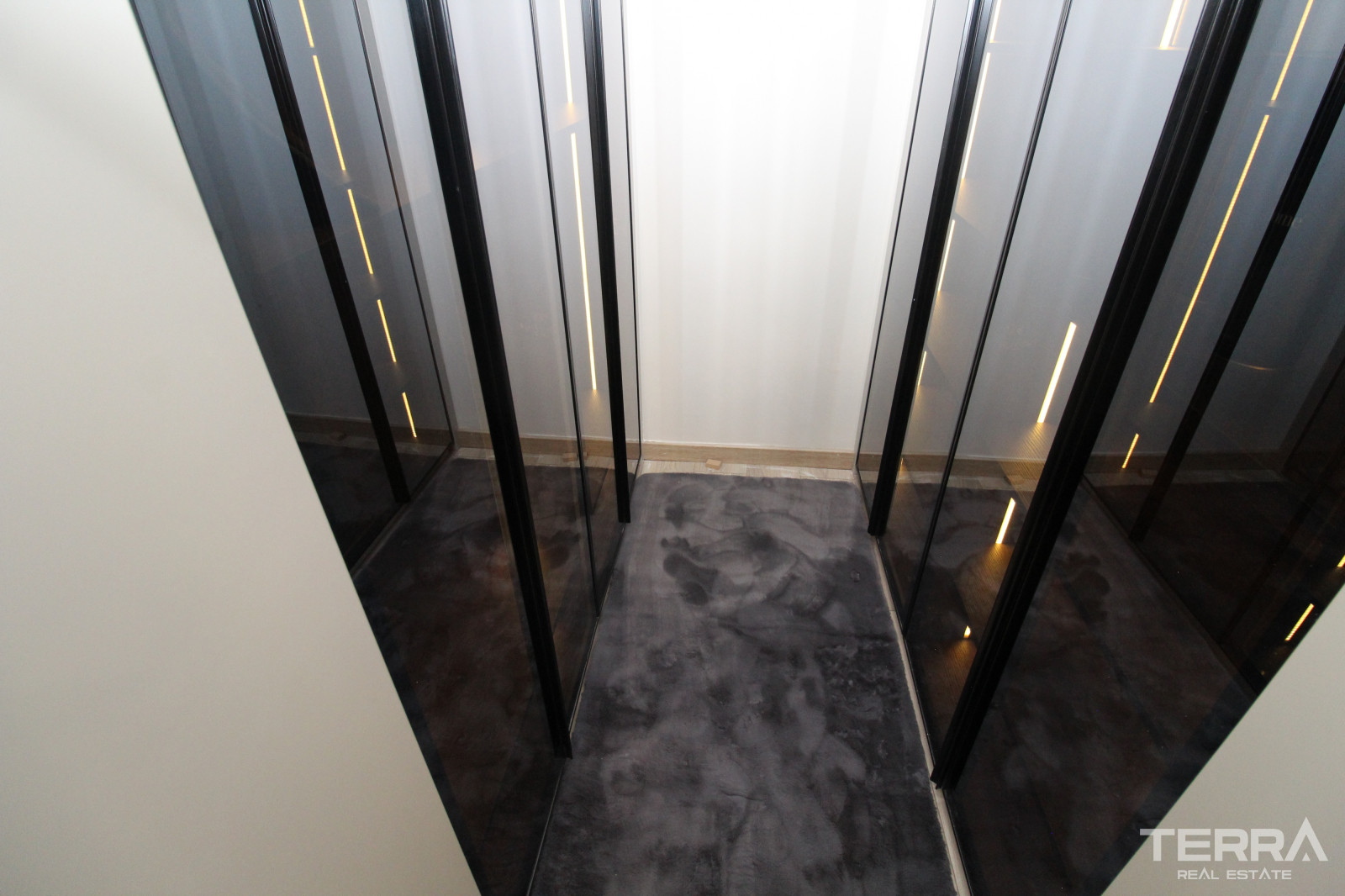 Lake View Apartments for Sale in Etimesgut, Ankara, Turkey - 108027