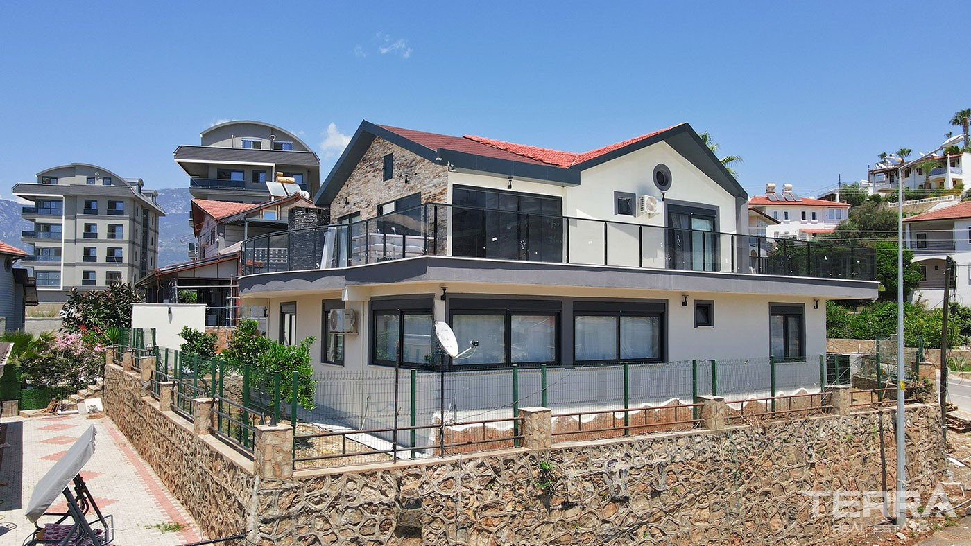 Willa z widokiem na morze na sprzedaż w Kargıcak, Alanya, Turcja - 108102