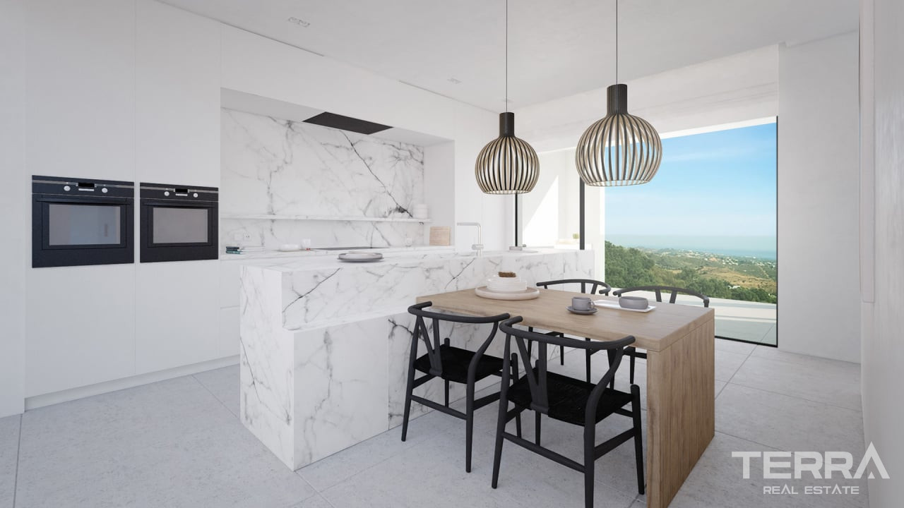 Villa med havutsikt til salgs i Marbella, Spania - 108137