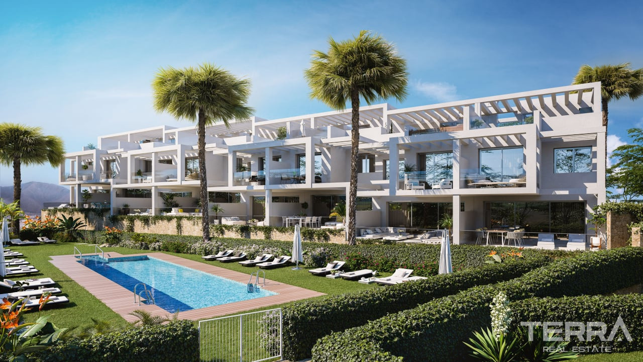Townhouses with Sea View for Sale in Manilva, Malaga, Spain - 108224