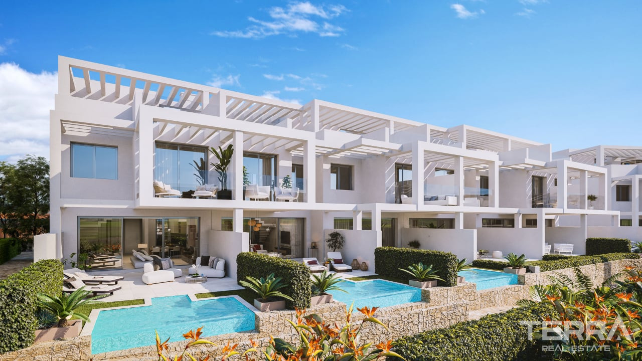 Townhouses with Sea View for Sale in Manilva, Malaga, Spain - 108227