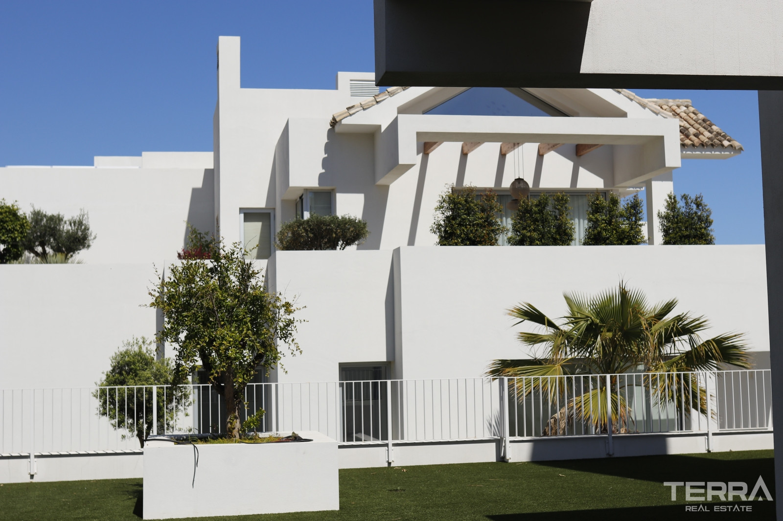 Golf Apartments for Sale in Benahavís, Costa del Sol, Spain - 108256