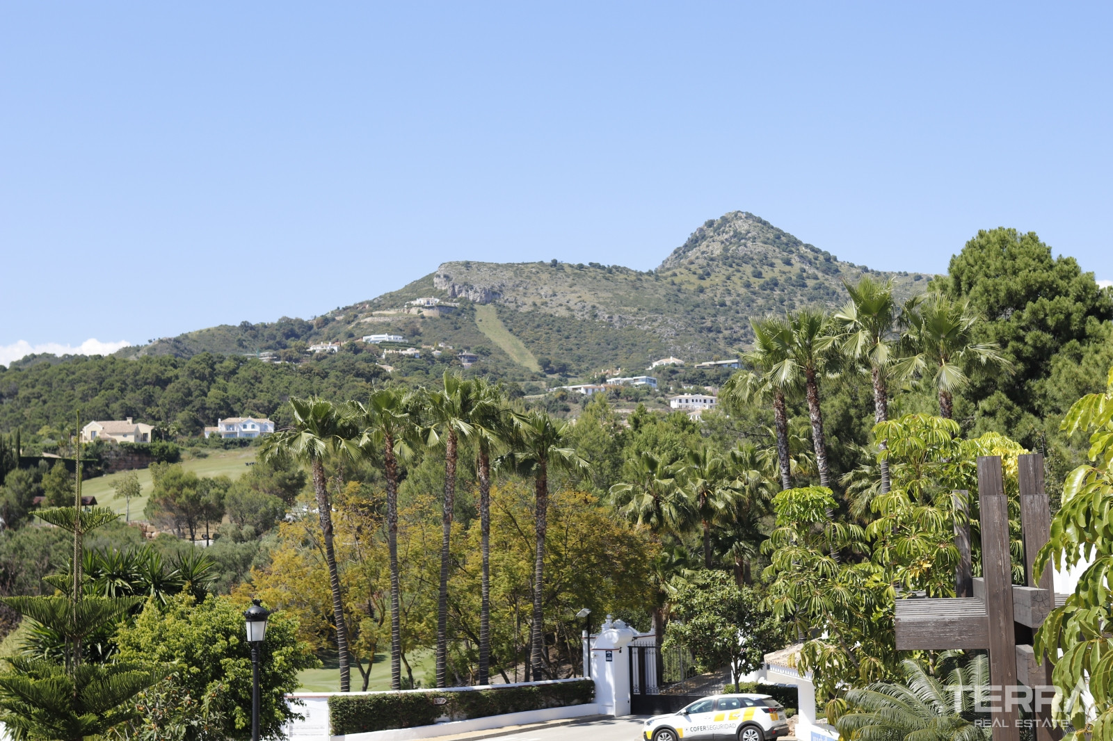 Golf Apartments for Sale in Benahavís, Costa del Sol, Spain - 108266