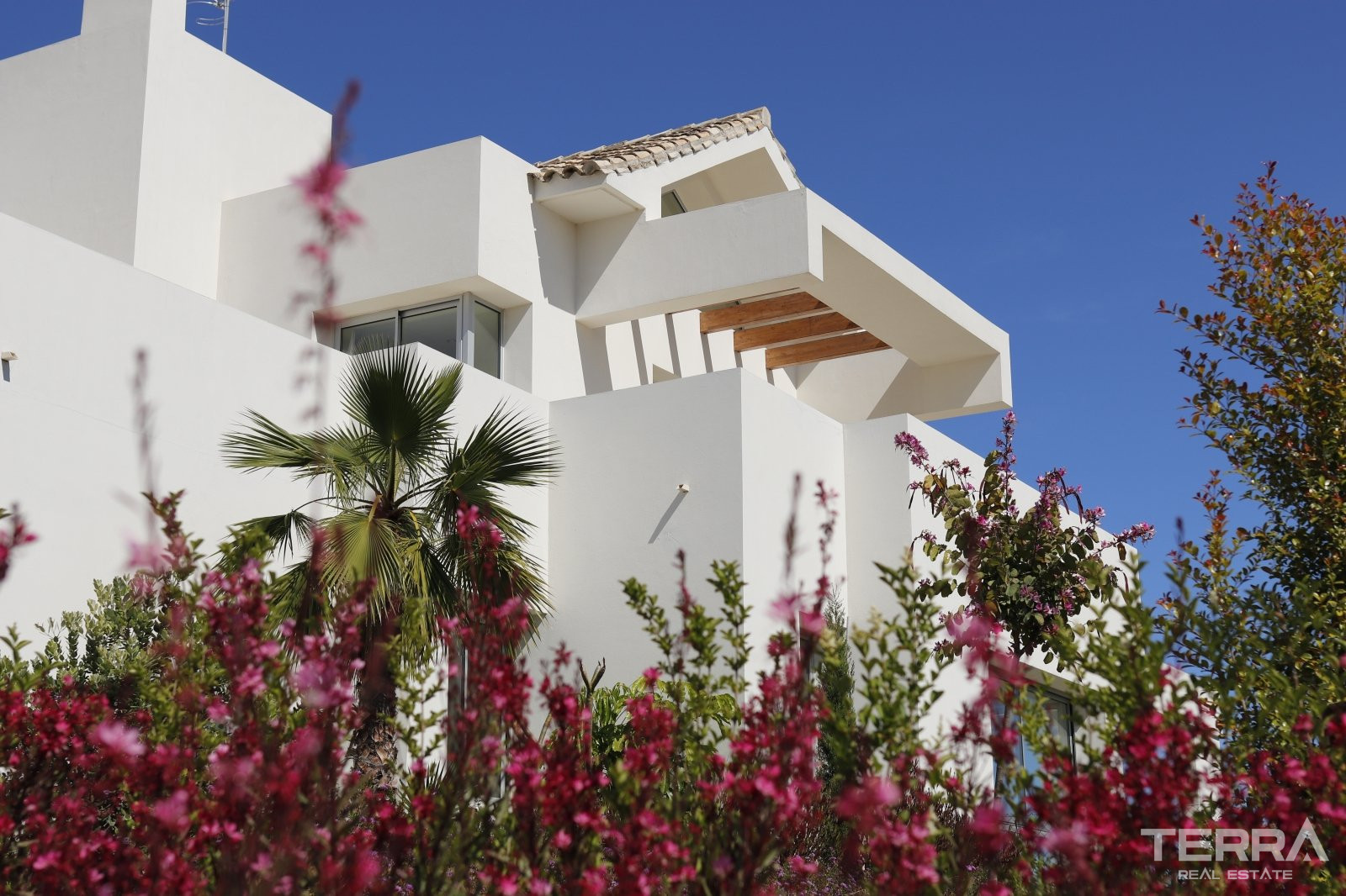 Golf Apartments for Sale in Benahavís, Costa del Sol, Spain - 108269