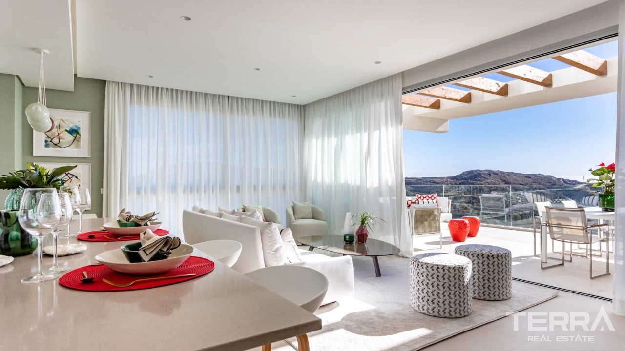 Golf Apartments for Sale in Benahavís, Costa del Sol, Spain - 108275