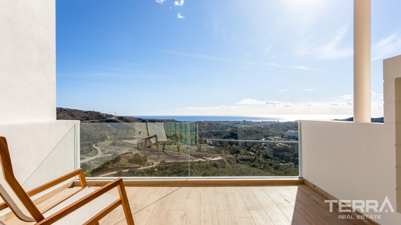 Golf Apartments for Sale in Benahavís, Costa del Sol, Spain - 108288