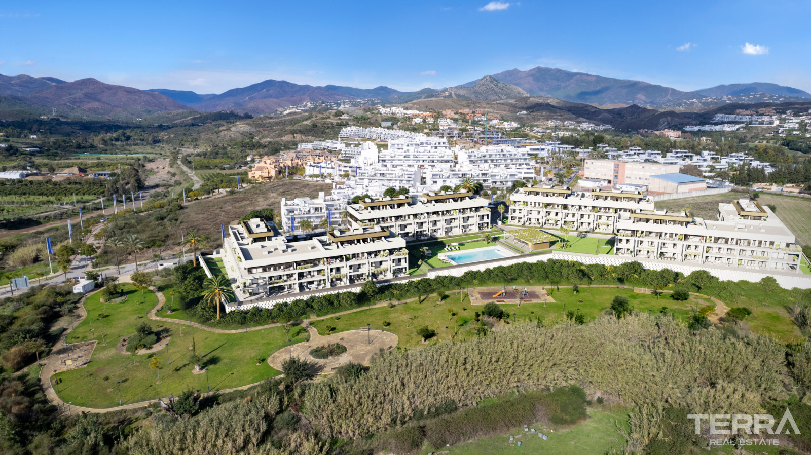 Sea View Apartments for Sale in Estepona, Málaga, Spain - 108414