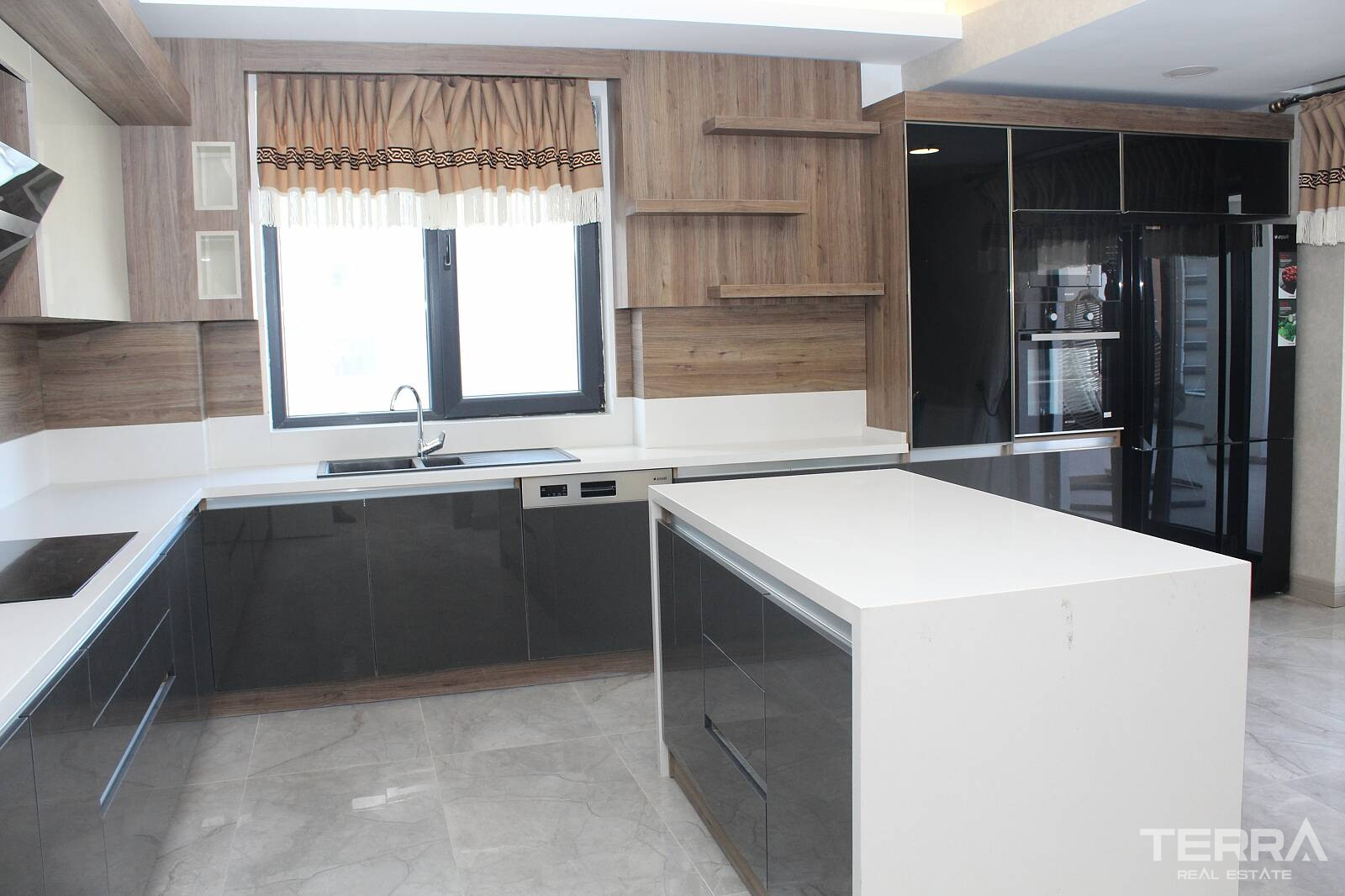 Apartments for Sale in Mamak, Ankara, Turkey - 108703