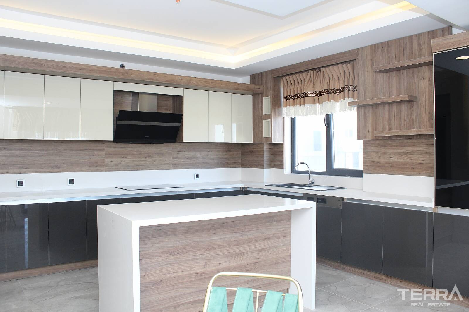 Apartments for Sale in Mamak, Ankara, Turkey - 108704