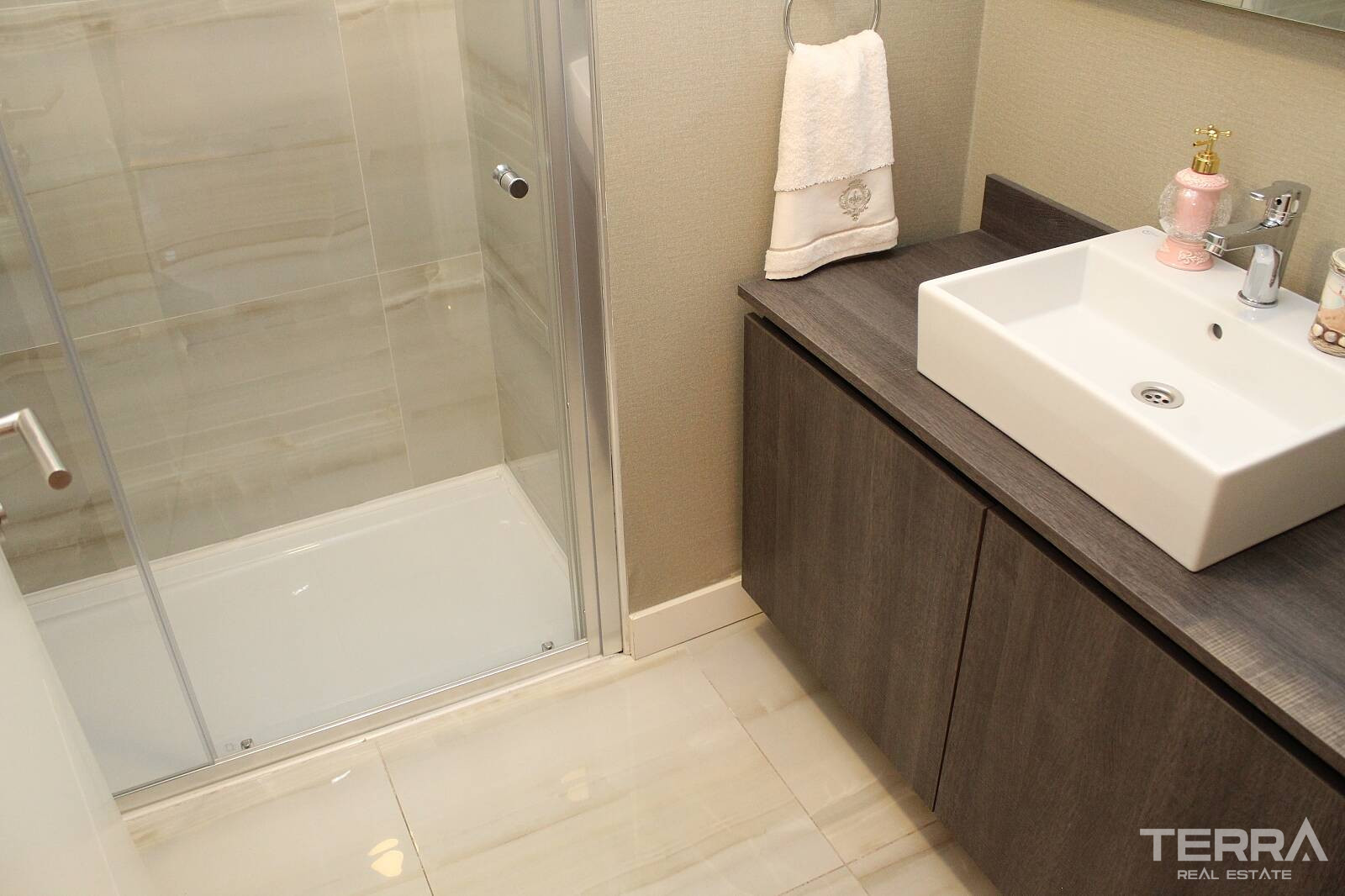 Apartments for Sale in Mamak, Ankara, Turkey - 108804