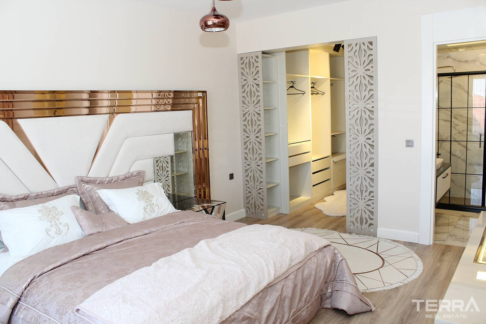 Ankara, Mamak'ta Şehir Manzaralı Satılık Modern Daireler - 108873