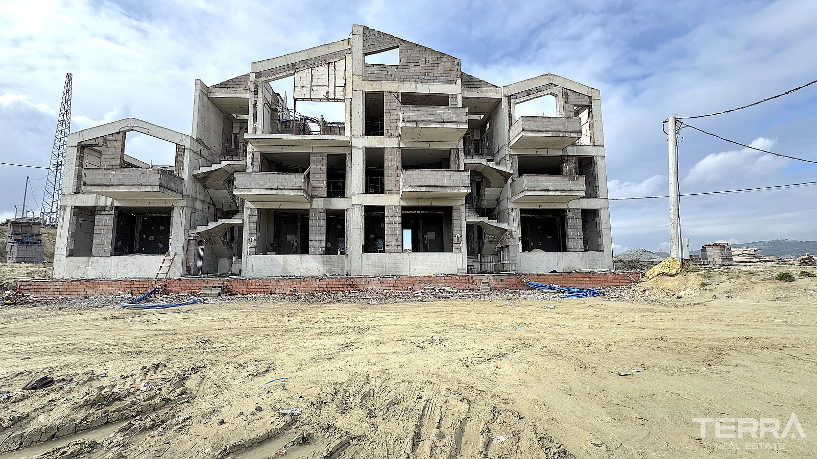 Golf View Apartments for Sale in Kuşadası, Aydın, Turkey - 109290