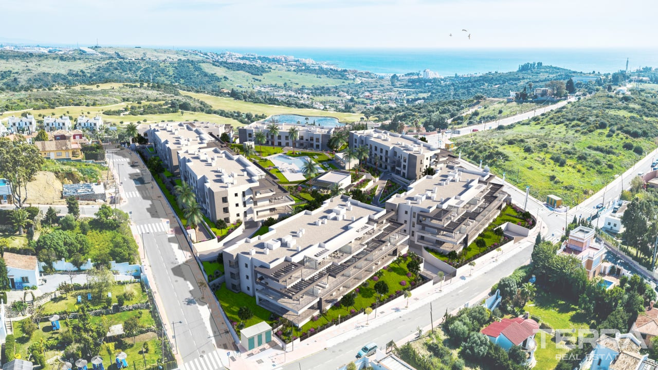 Apartments for Sale with Panoramic Views in Estepona, Málaga, Spain - 109316