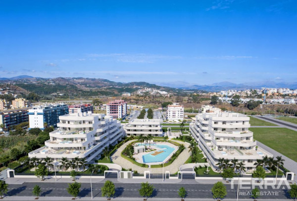 Apartments for Sale Near the Beach in Torre del Mar, Vélez-Málaga