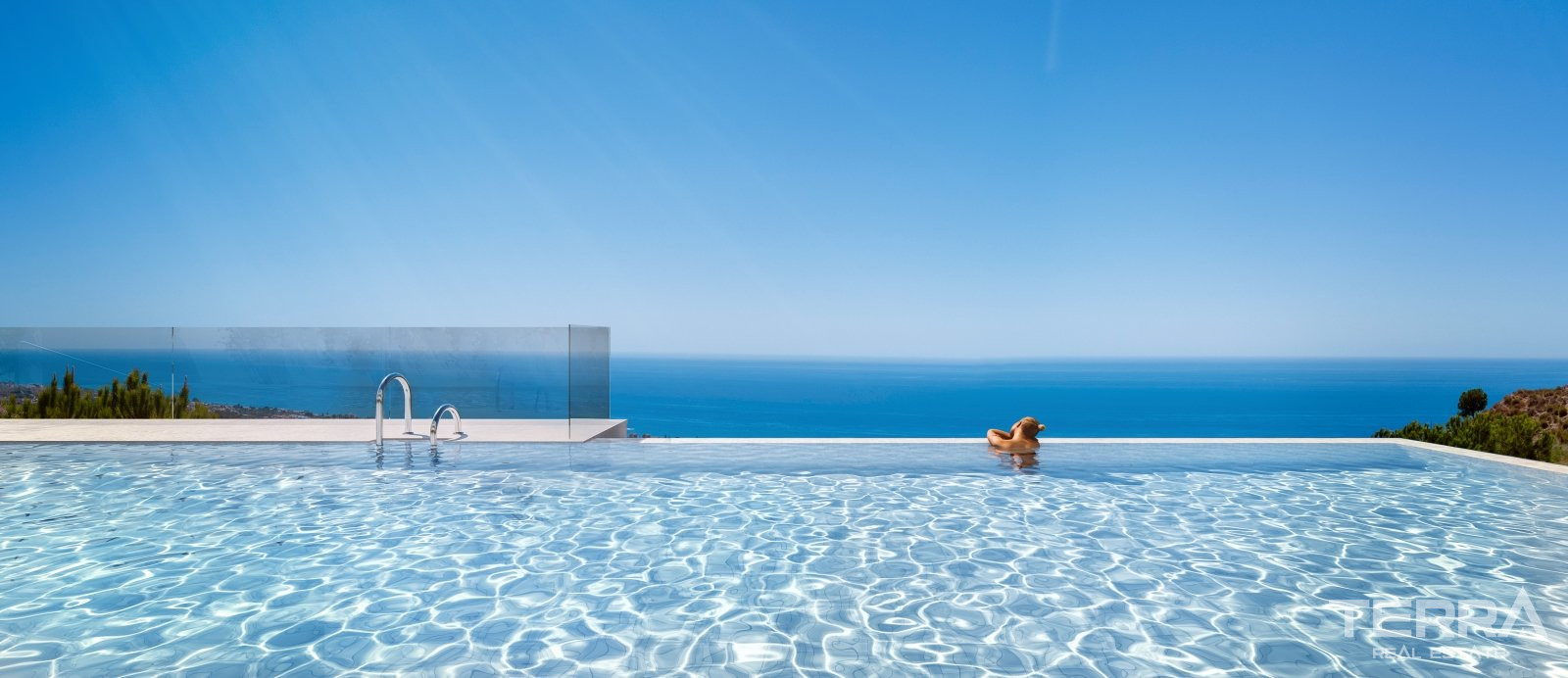 Sea View Apartments for Sale in Málaga, Costa del Sol - 109523