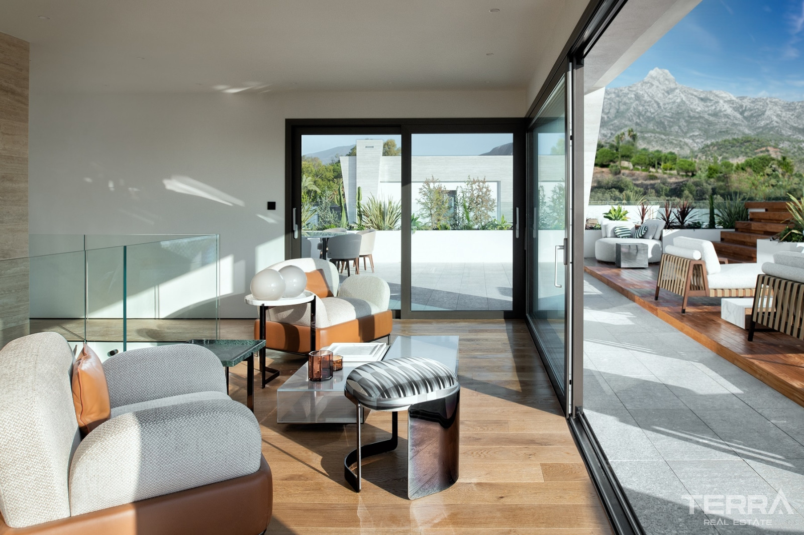 Exclusive Apartments for Sale in Marbella, Costa del Sol - 109721