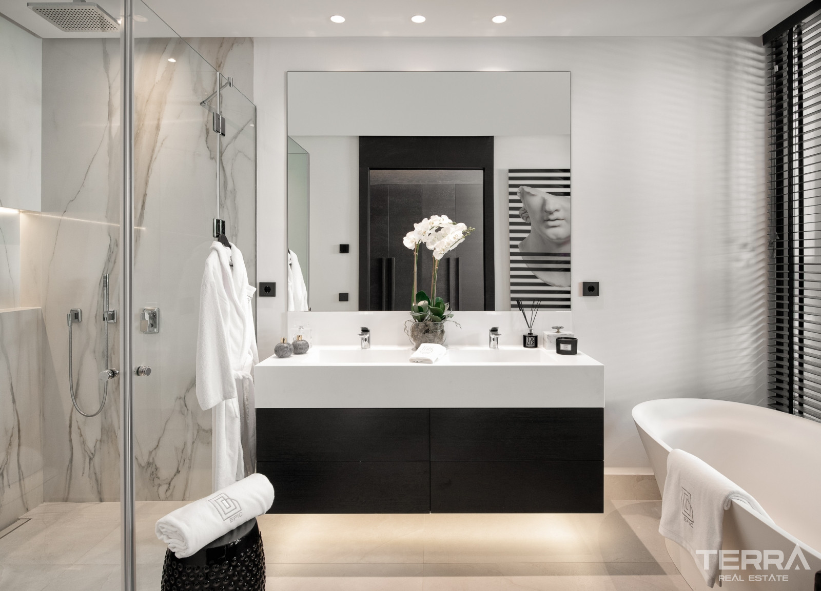 Exclusive Apartments for Sale in Marbella, Costa del Sol - 109727