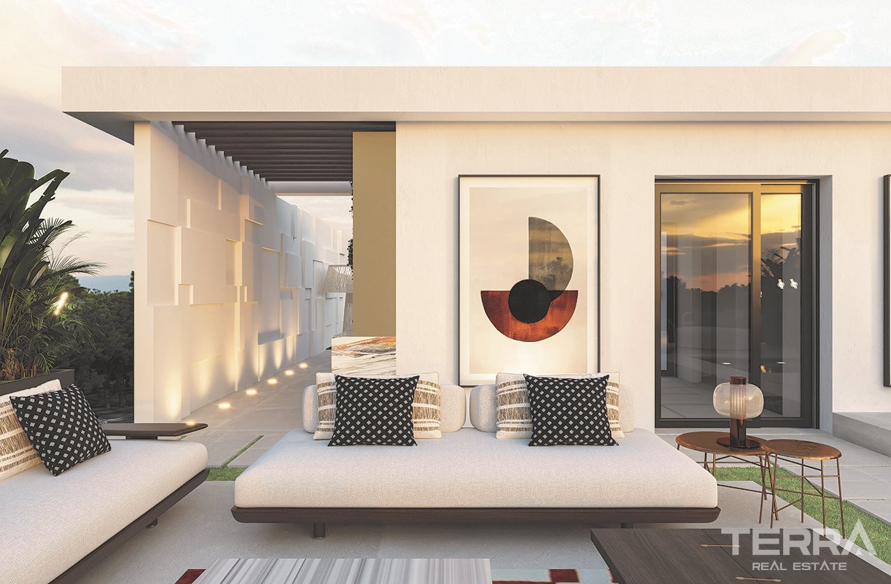 Beachfront Apartments for Sale in Marbella, Costa del Sol - 109986