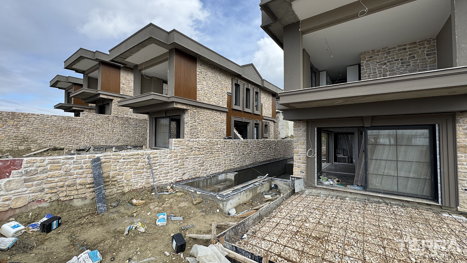 Villas for Sale with Private Pool in Aydın, Kuşadası - 110142