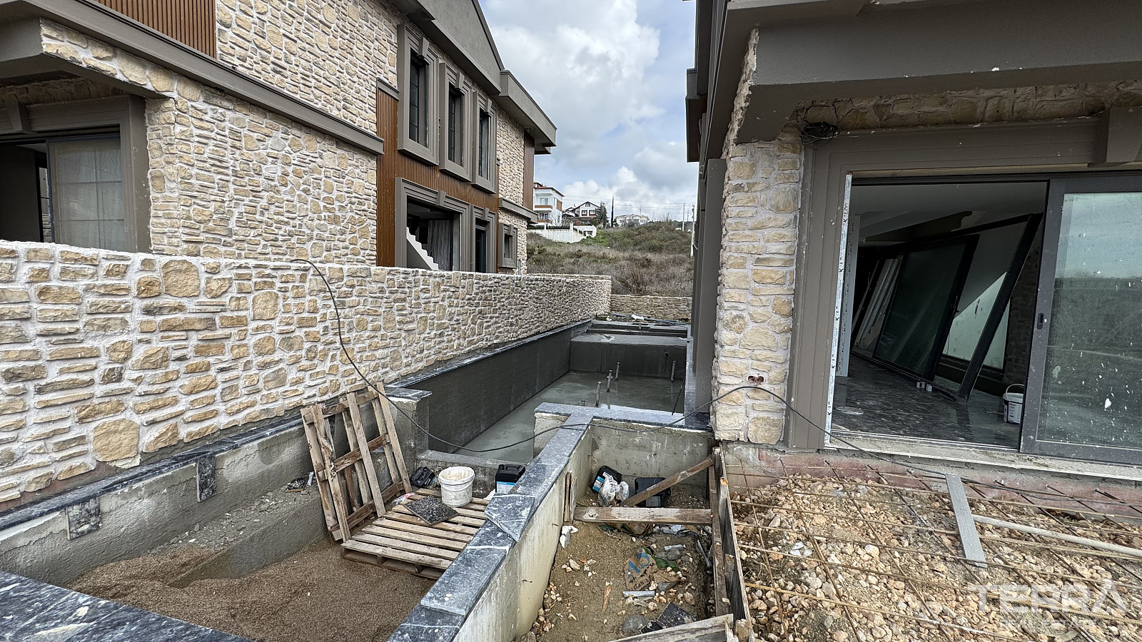 Villas for Sale with Private Pool in Aydın, Kuşadası - 110143
