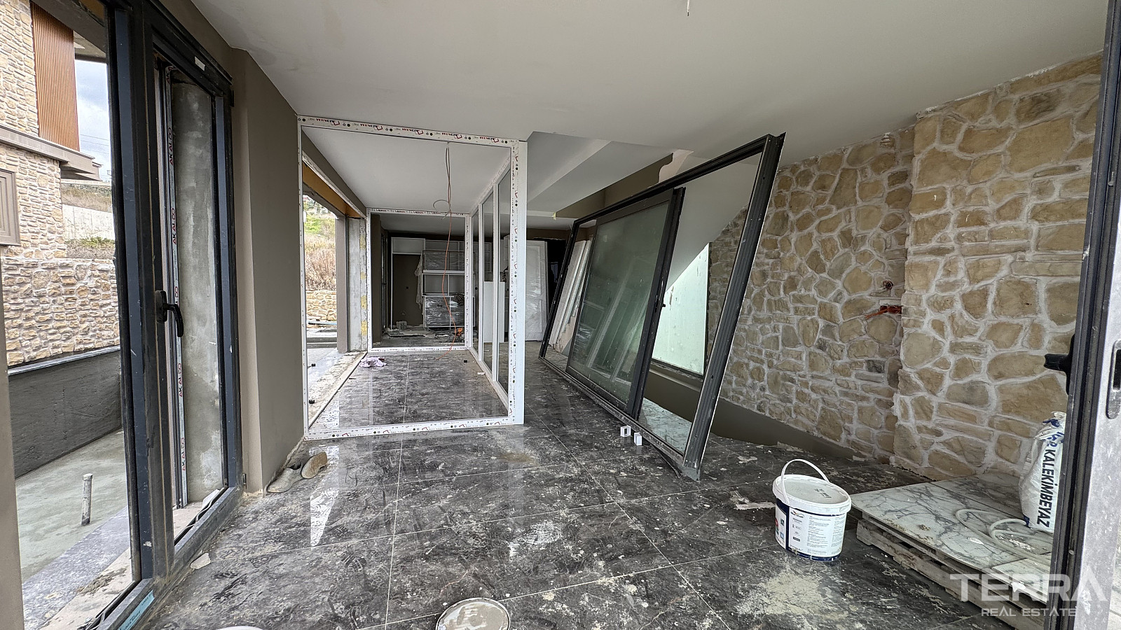 Villas for Sale with Private Pool in Aydın, Kuşadası - 110144