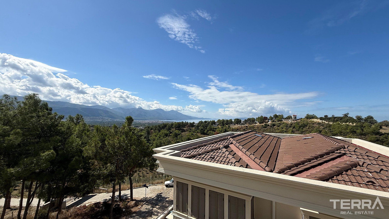 Sea View Villas for Sale in Kuşadası, Aydın - 110425