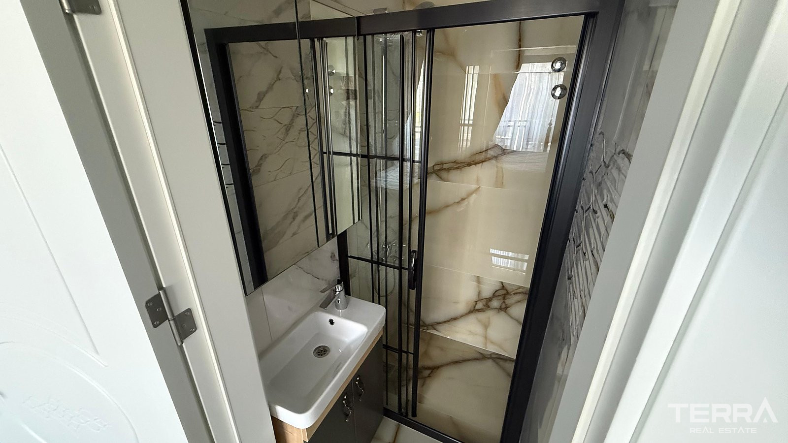 Furnished Private Villas for Sale in Kuşadası, Aydın - 110544