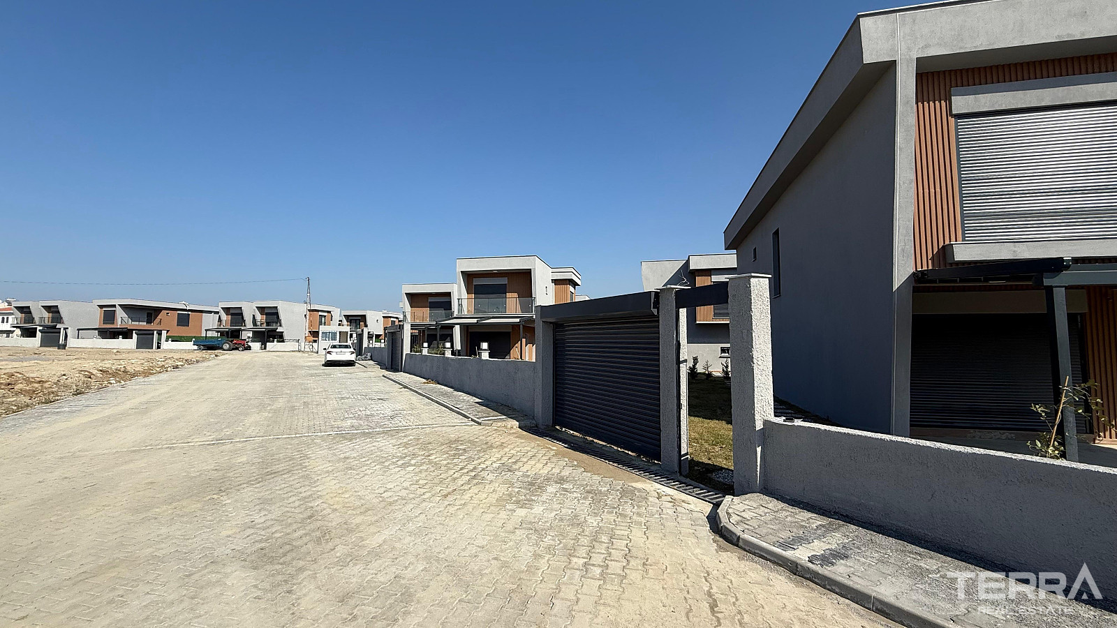 Villas with Private Pools for Sale in Kuşadası, Aydın - 110584