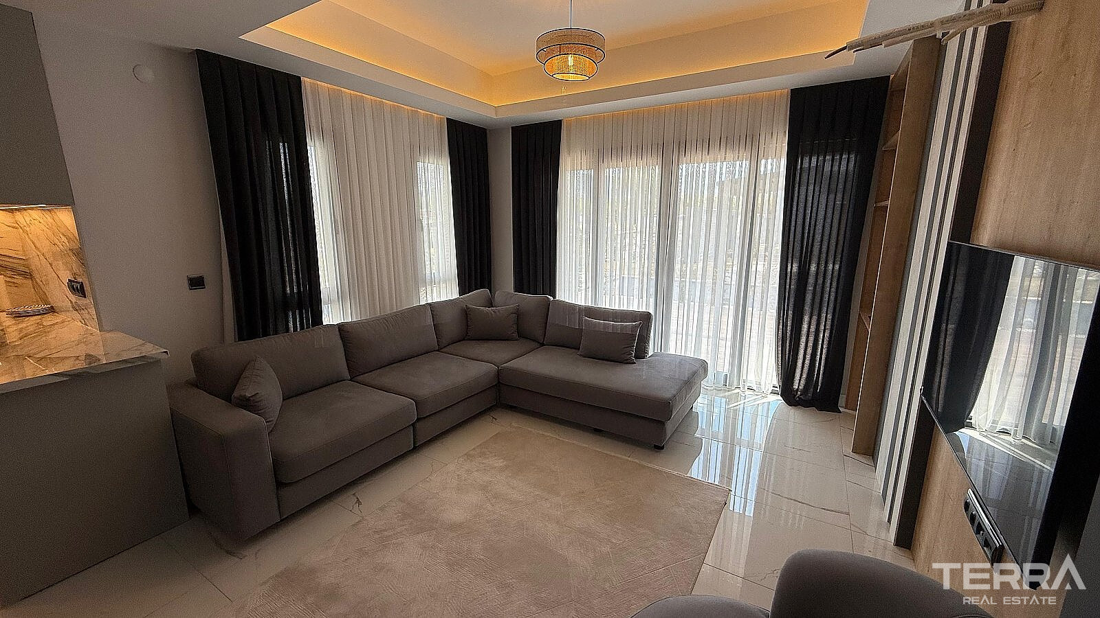 Villas with Private Pools for Sale in Kuşadası, Aydın - 110593