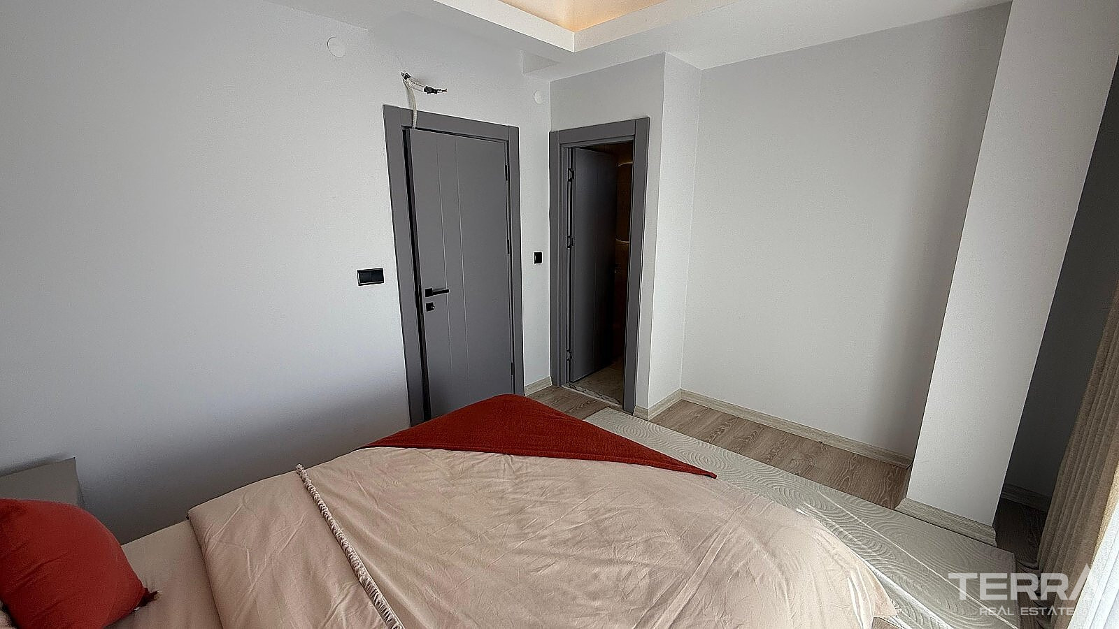 Villas with Private Pools for Sale in Kuşadası, Aydın - 110597