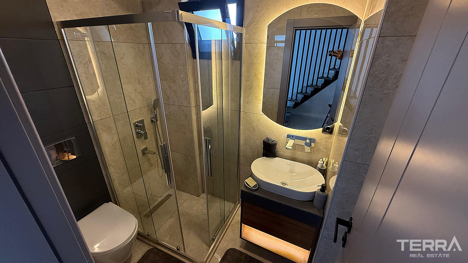 Villas with Private Pools for Sale in Kuşadası, Aydın - 110607