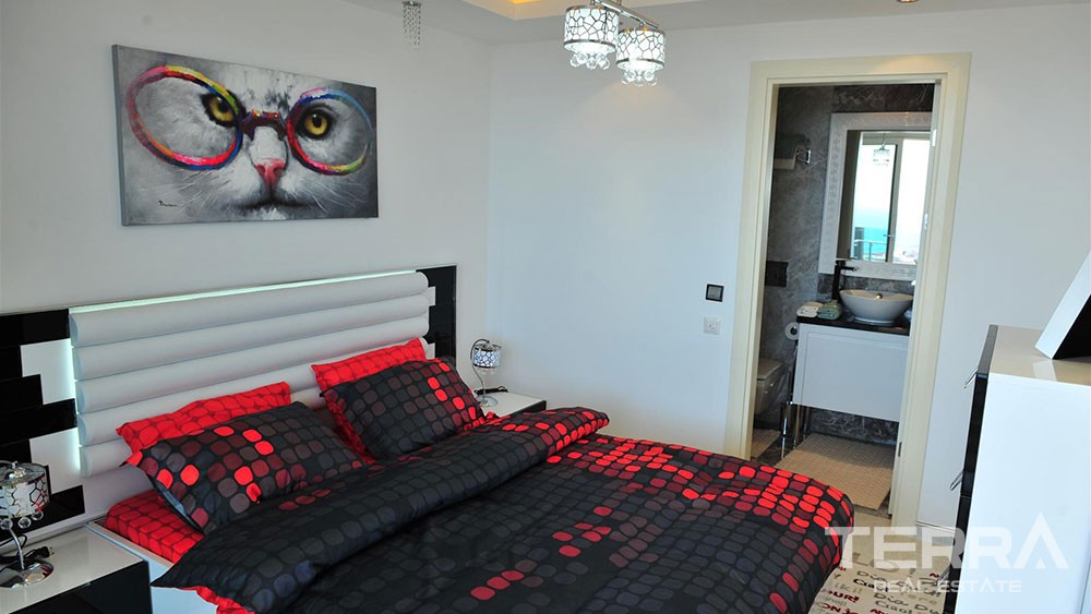 Luxury Sea View Apartments with Private Beach for Sale in Alanya - 5852