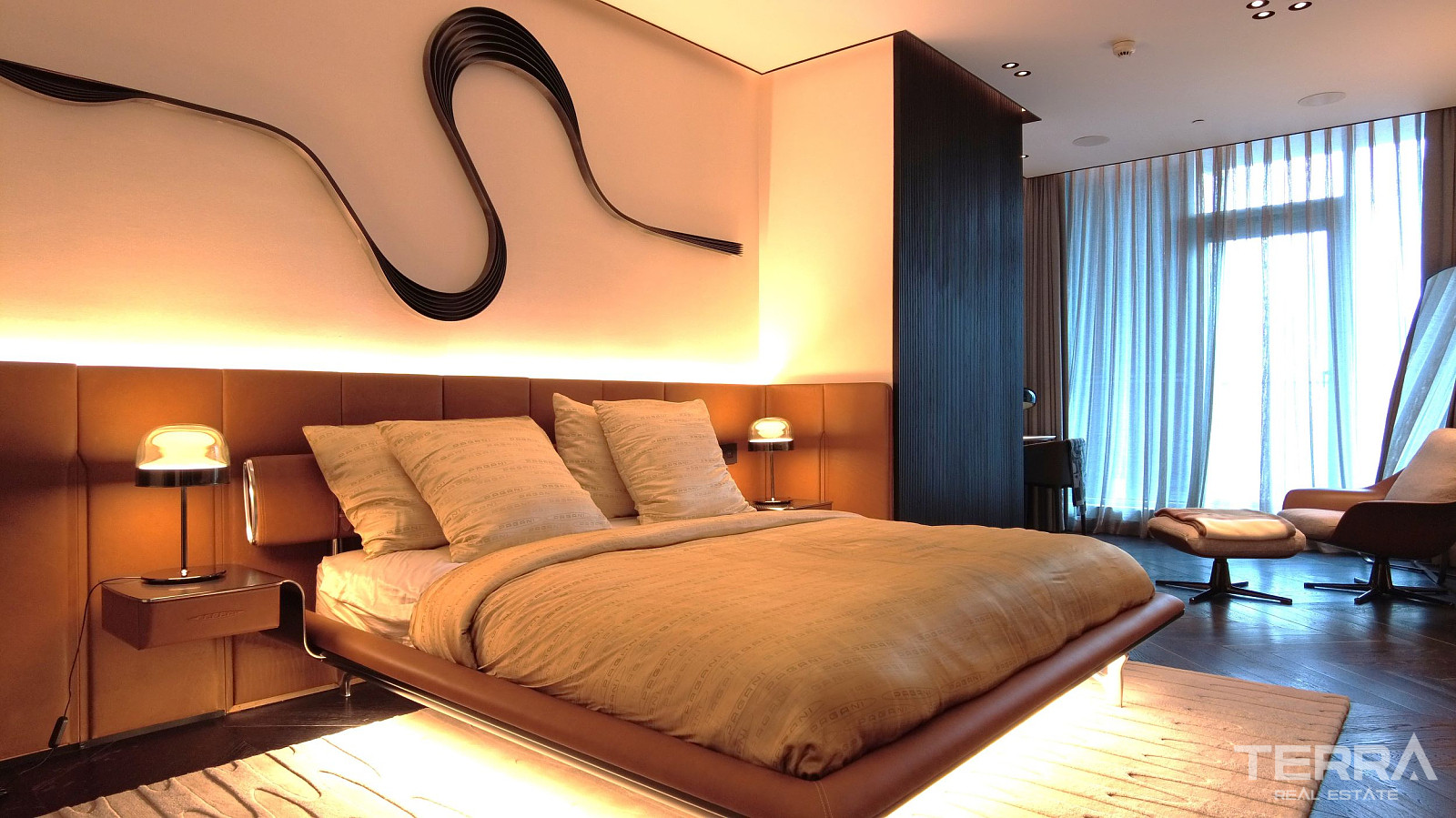 Furnished Apartments for Sale on Business Bay Canal, Dubai - 111737